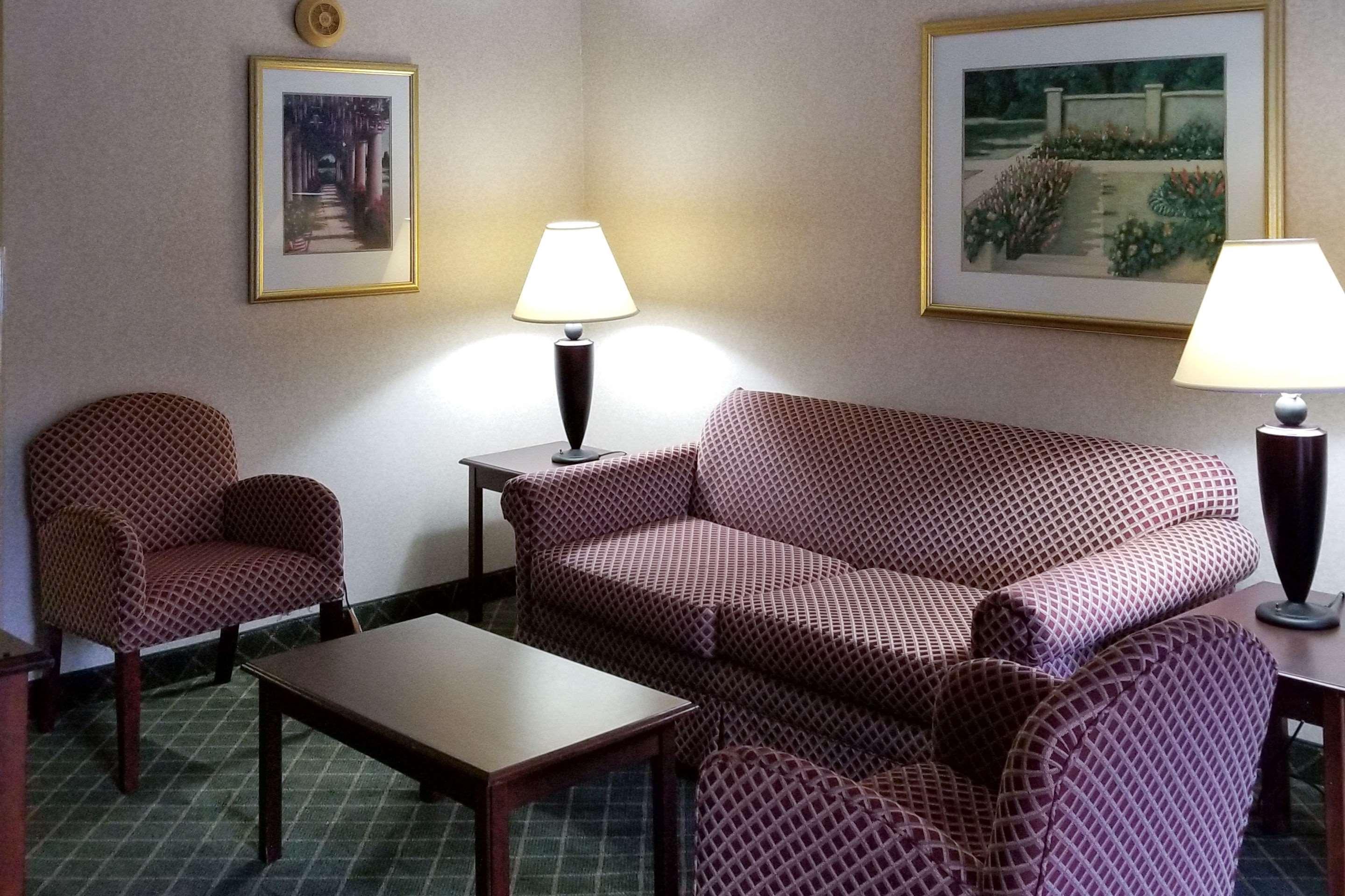 Clarion Inn & Suites Florence Zewnętrze zdjęcie