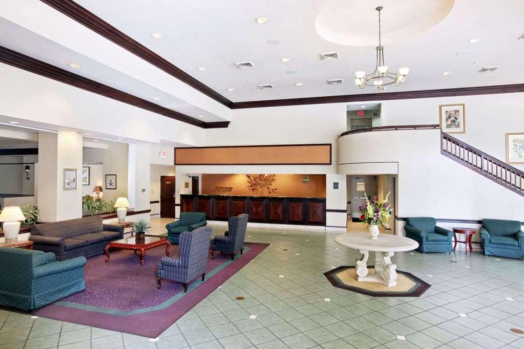 Clarion Inn & Suites Florence Zewnętrze zdjęcie